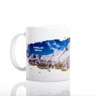 Keramična skodelica z motivom Triglava.