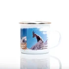 Emajlirana skodelica z motivom Triglava 2864 m na beli podlagi, popolna za planince in ljubitelje slovenskih gora